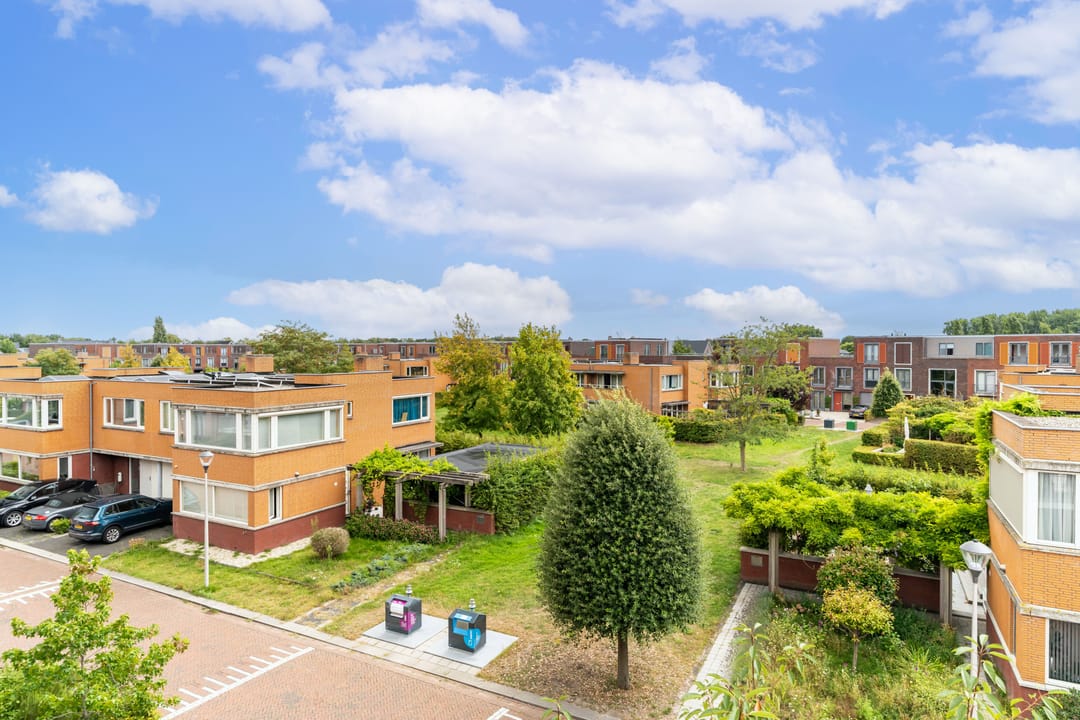 Photo 37 of Friendshipring 128