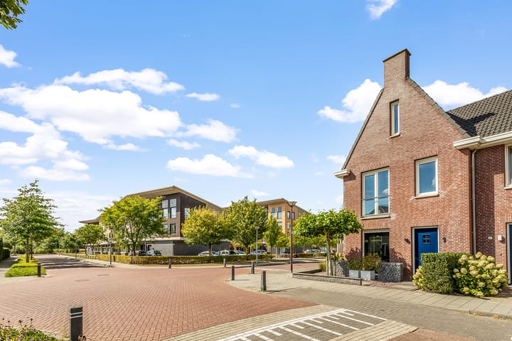 Foto 3 van Pinksterbloemlaan 1