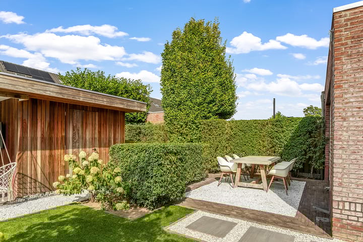 Foto 13 van Pinksterbloemlaan 1