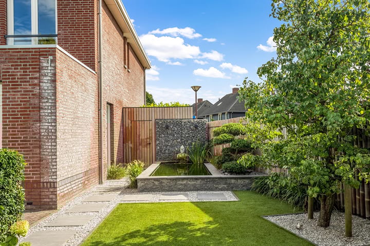 Foto 17 van Pinksterbloemlaan 1