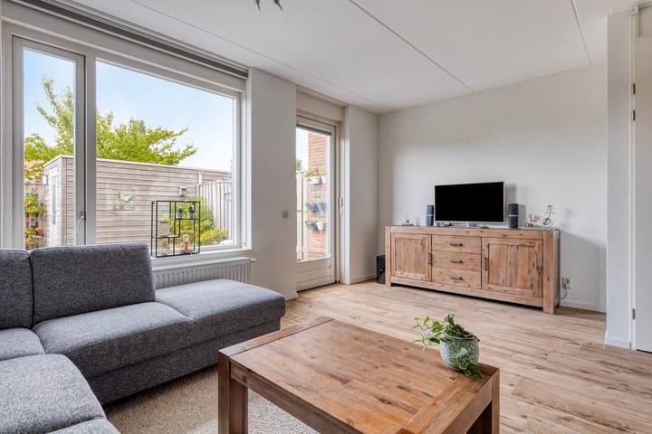 Foto 12 van Piet van Damlaan 24