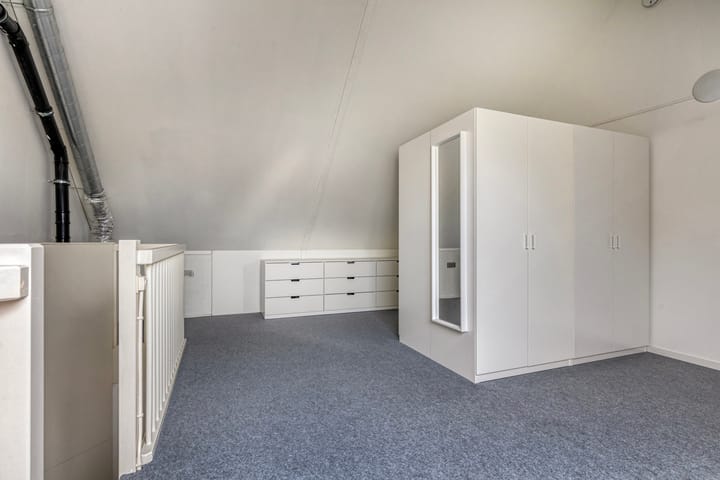 Foto 27 van Piet van Damlaan 24