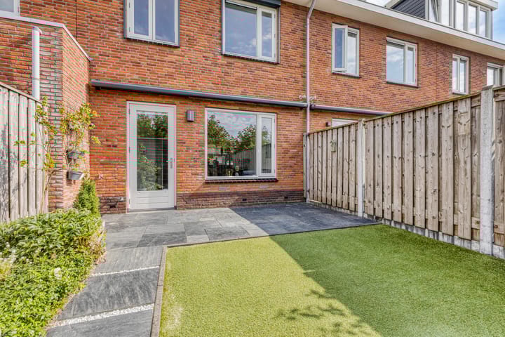 Foto 33 van Piet van Damlaan 24