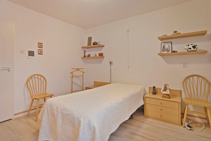 Photo 15 of J.W. Schuurmanstraat 61