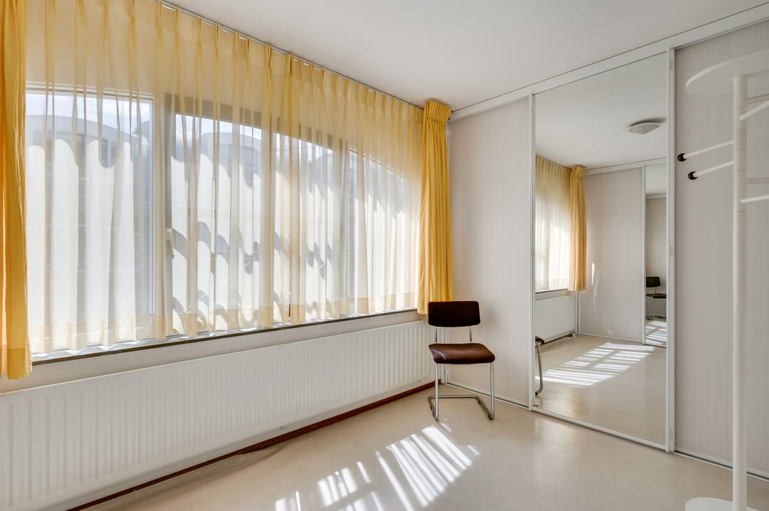 Foto 11 van Charles Vos-cour 4