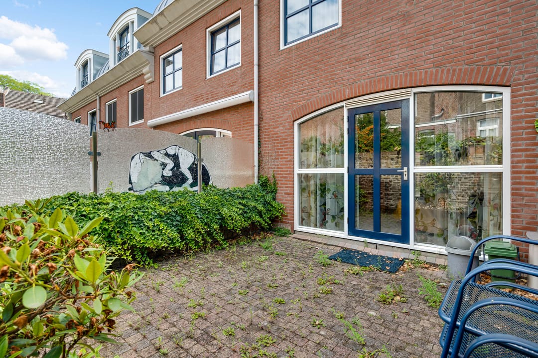 Foto 16 van Charles Vos-cour 4