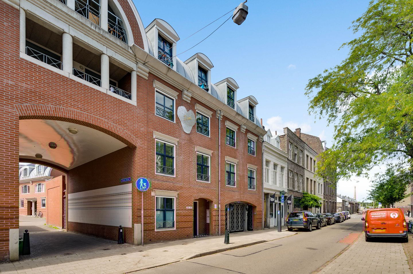 Foto 19 van Charles Vos-cour 4