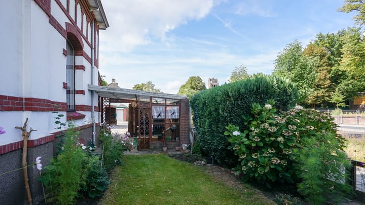 Photo 21 of Onze-Lieve-Vrouwestraat 1