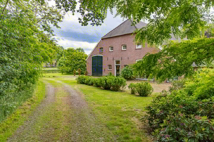 Foto 45 van Dorpsstraat 13