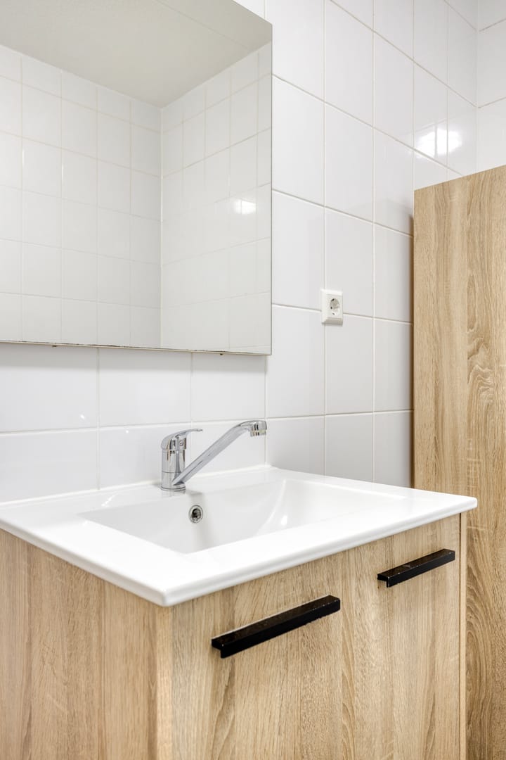 Foto 19 van Simon Carmiggelthof 46