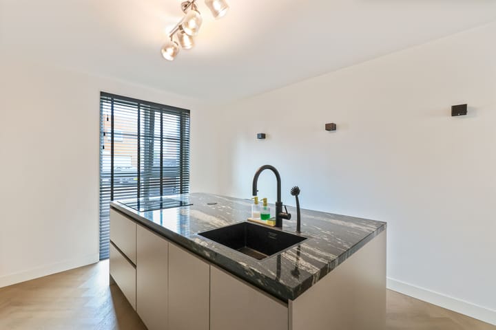 Foto 9 van W.M. Dudokstraat 40