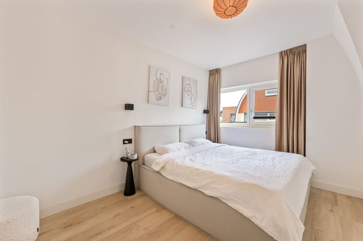 Foto 12 van W.M. Dudokstraat 40