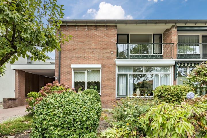 Photo 7 of Beatrixstraat 8