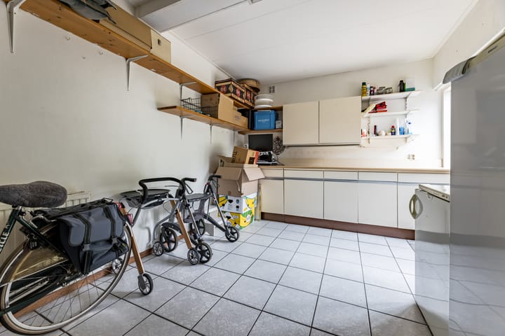 Photo 19 of Beatrixstraat 8