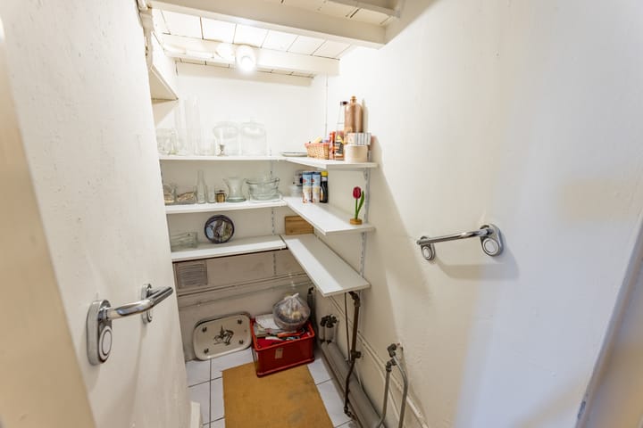 Photo 24 of Beatrixstraat 8