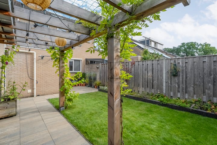 Foto 28 van Iepenlaan 20