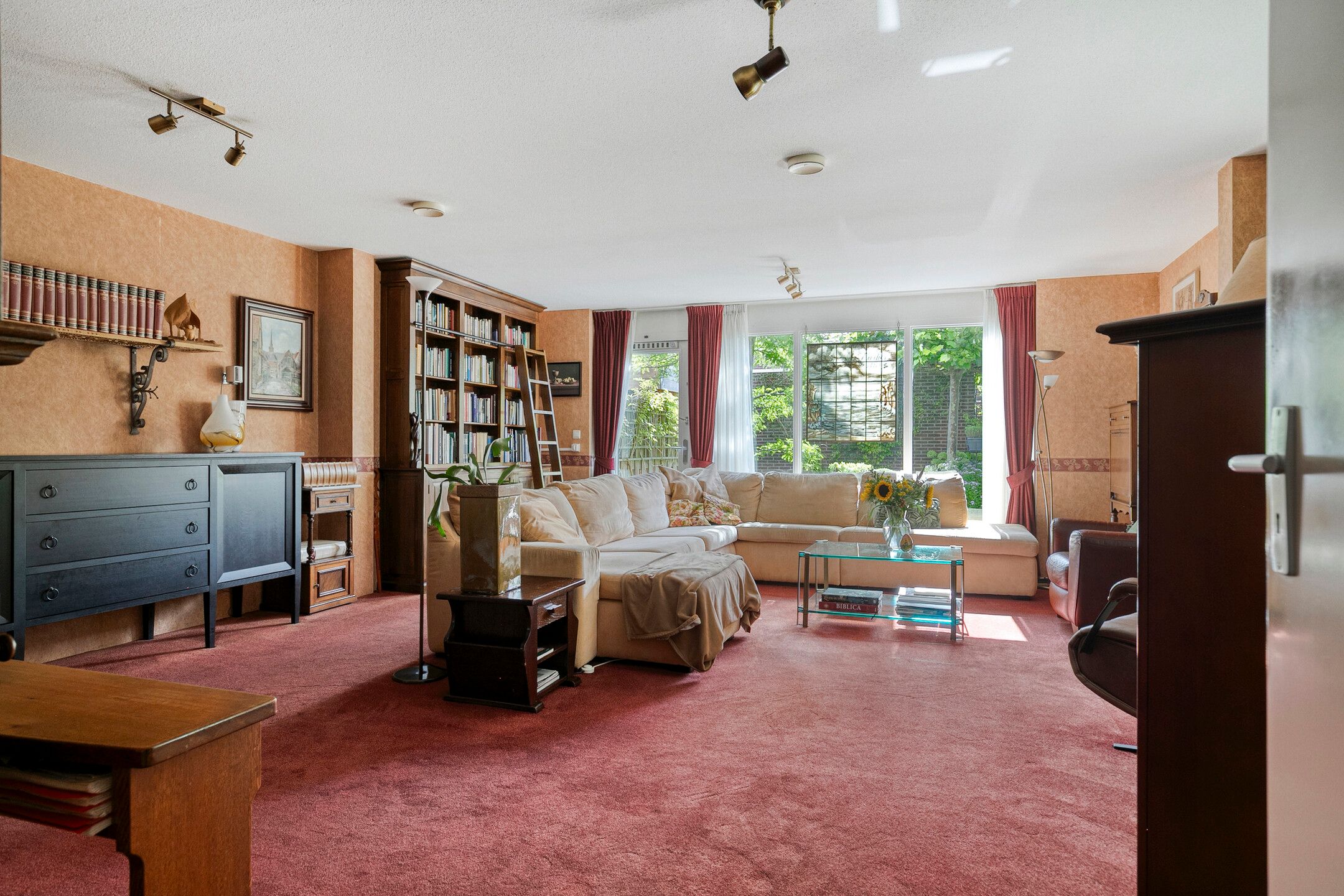 Photo 3 of Golden Delicioushof 6