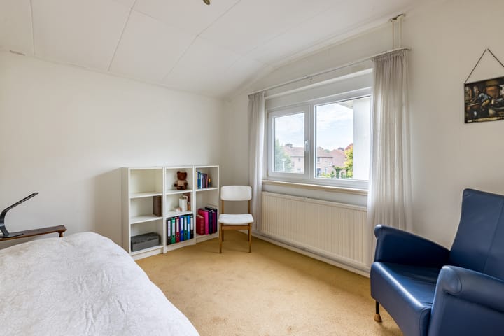 Photo 35 of Beatrixstraat 8