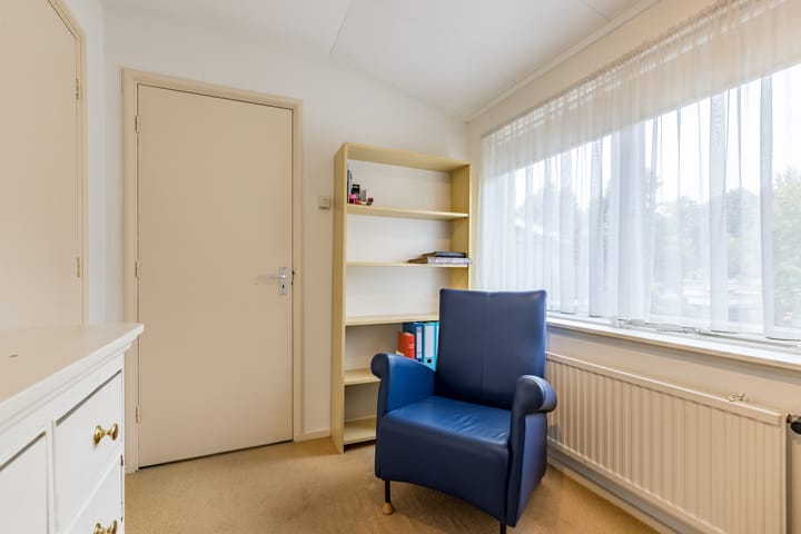 Photo 39 of Beatrixstraat 8