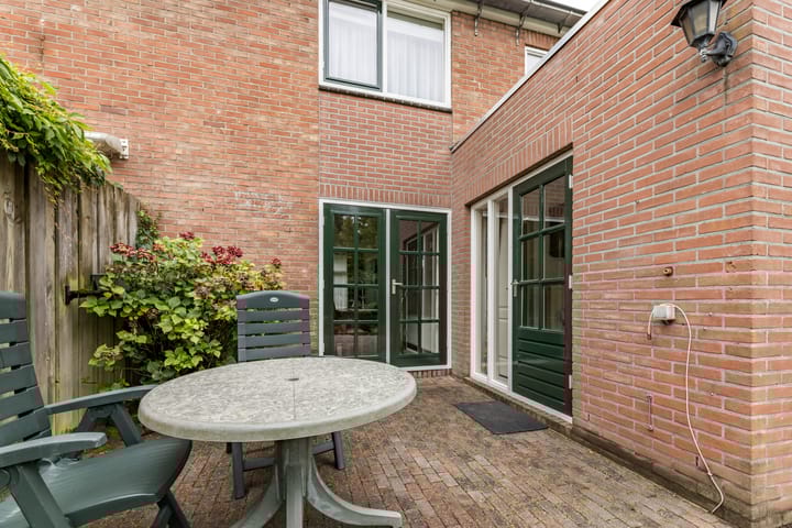 Photo 64 of Beatrixstraat 8