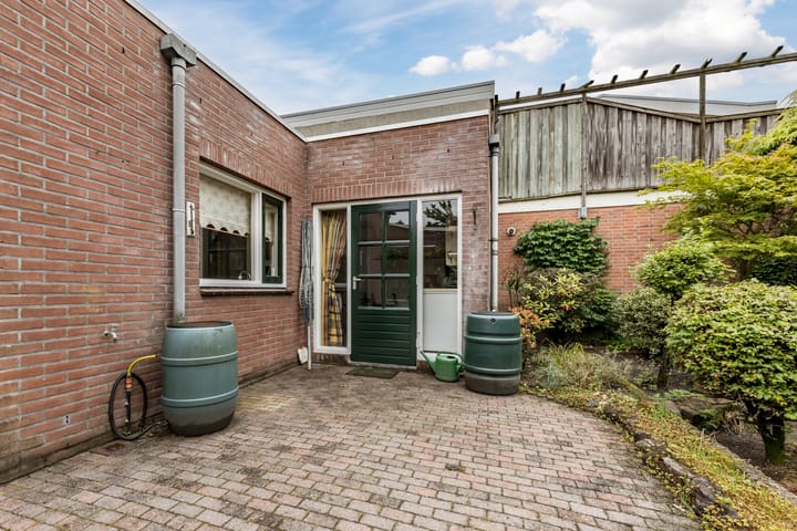 Photo 65 of Beatrixstraat 8