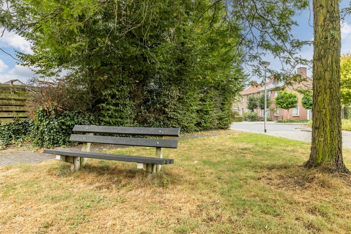 Photo 66 of Beatrixstraat 8