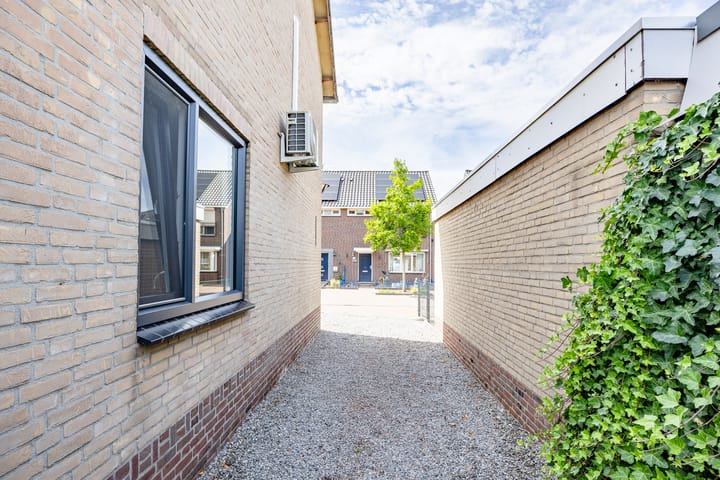 Foto 29 van Christinastraat 10