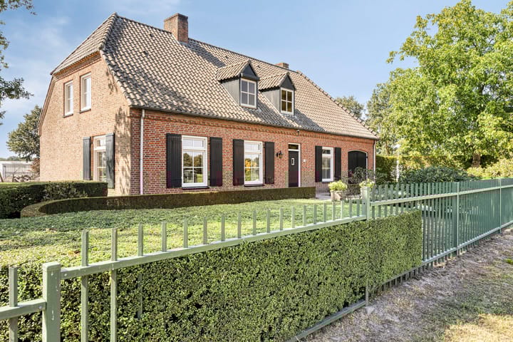 Randweg-Oost 19, Budel