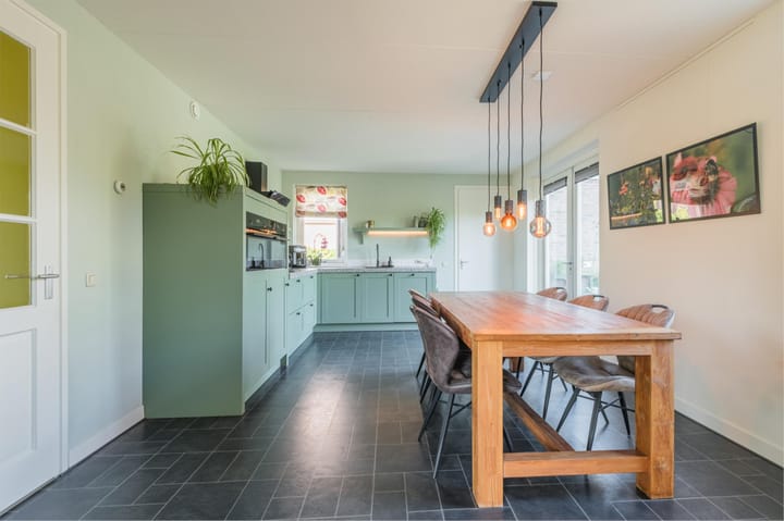 Photo 19 of Schoolstraat 69