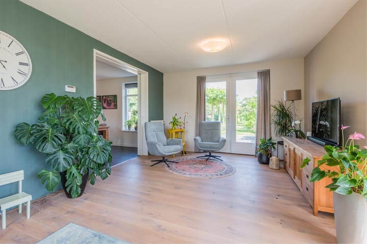 Photo 17 of Schoolstraat 69