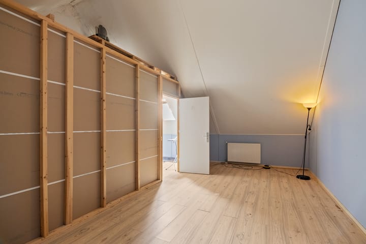 Foto 24 van Titanium 40