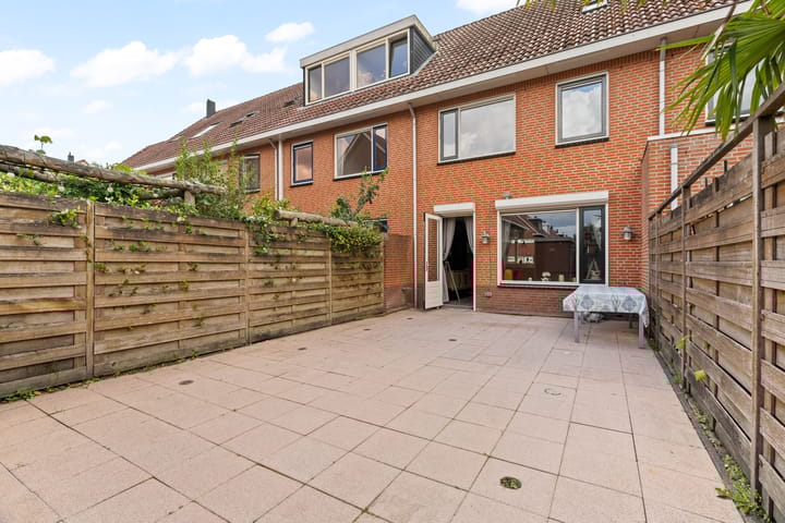 Foto 25 van Titanium 40