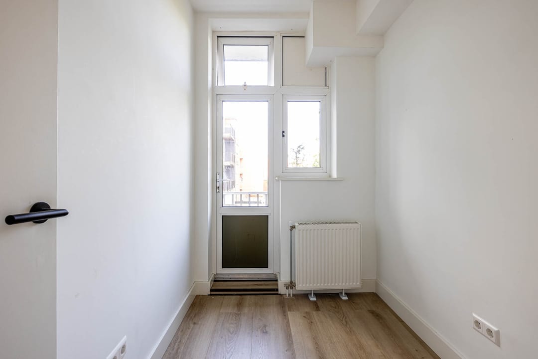 Photo 11 of Crooswijkseweg 95-A01