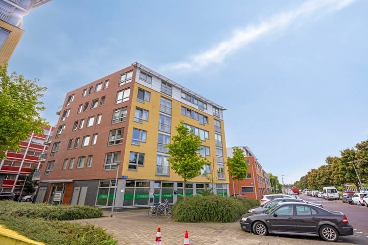 Foto 24 van Burgemeester Honnerlage Gretelaan 363-D