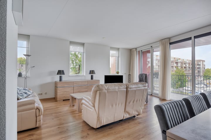 Foto 11 van Alfred Smithlaan 93