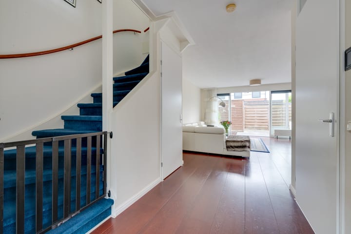 Photo 10 of Zwarte Ring 171