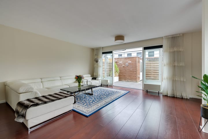 Photo 13 of Zwarte Ring 171