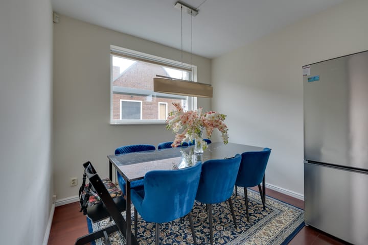 Photo 21 of Zwarte Ring 171