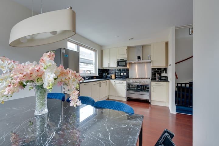 Photo 23 of Zwarte Ring 171