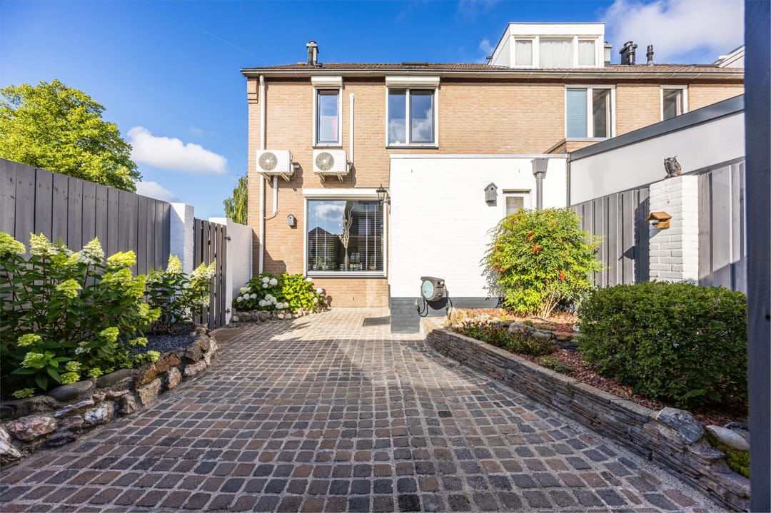 Photo 37 of Perelaar 1