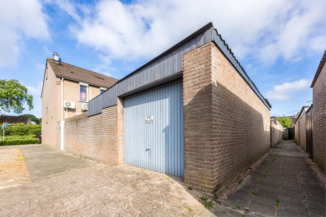 Photo 38 of Perelaar 1