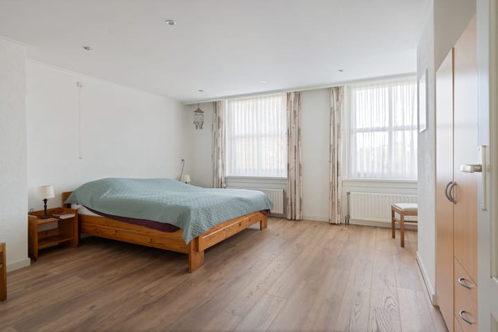 Foto 48 van Lange Brugstraat 33