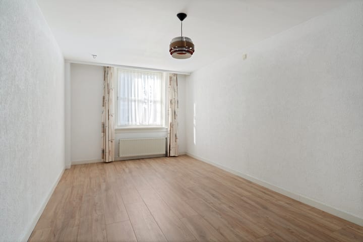 Foto 54 van Lange Brugstraat 33