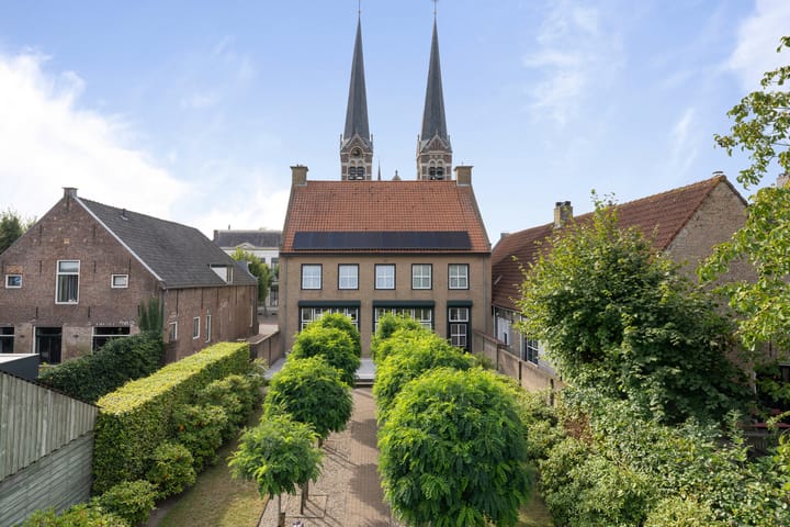 Foto 75 van Lange Brugstraat 33