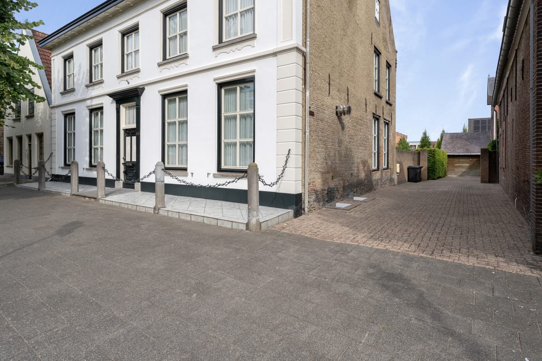 Foto 76 van Lange Brugstraat 33