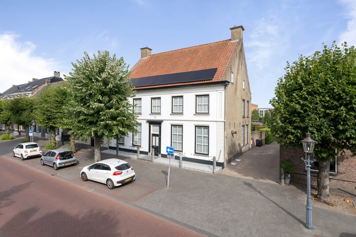 Foto 81 van Lange Brugstraat 33