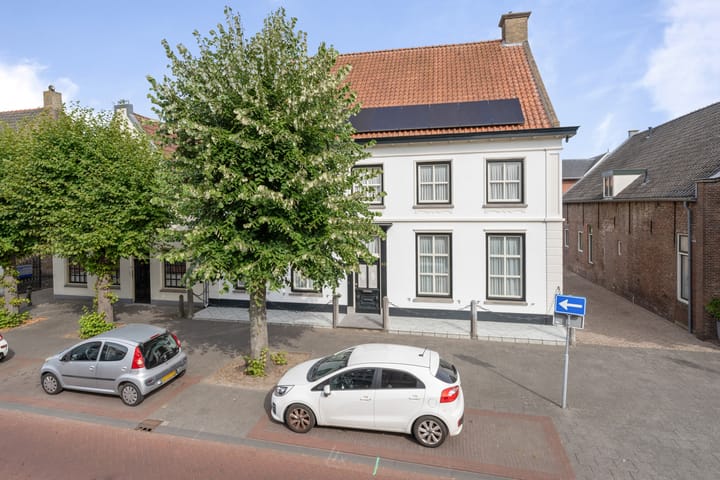 Foto 82 van Lange Brugstraat 33