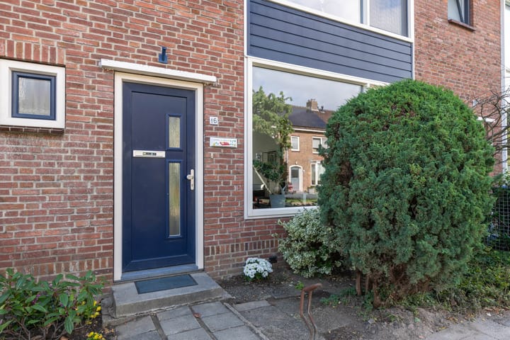 Foto 3 van Anna van Saksenstraat 16