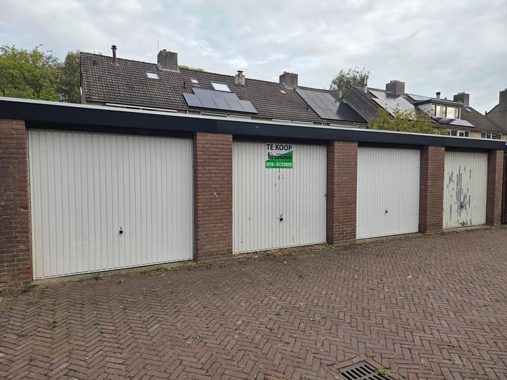 Photo 2 of Sypestein 13