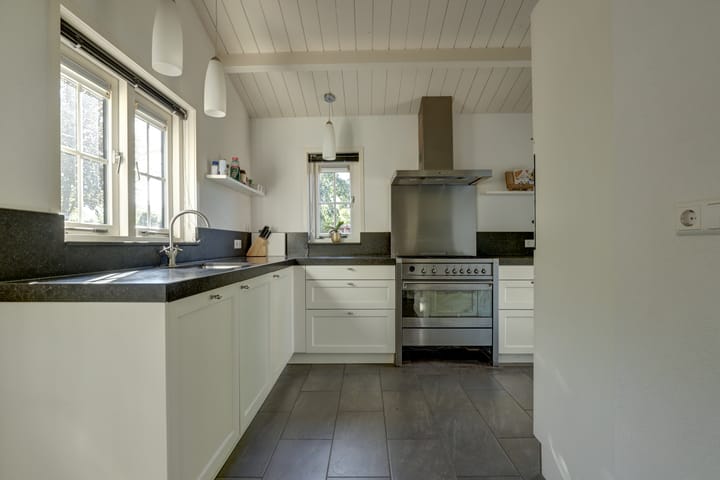 Photo 13 of Kerkweg 42